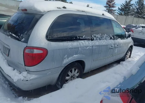 2006 Chrysler Town & Country Touring из США, поврежденный, VIN 2A4GP54L36R784694